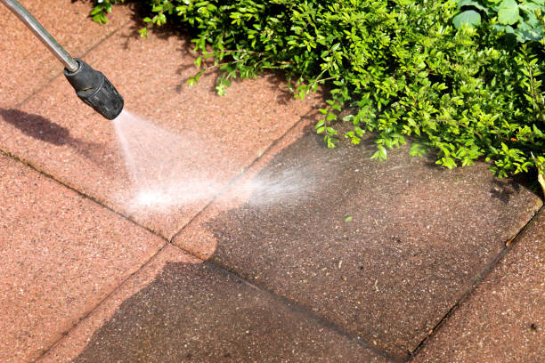 Why Choose Our Certified Pressure Washing Experts for Your Project Needs in Breaux Bridge, LA?
